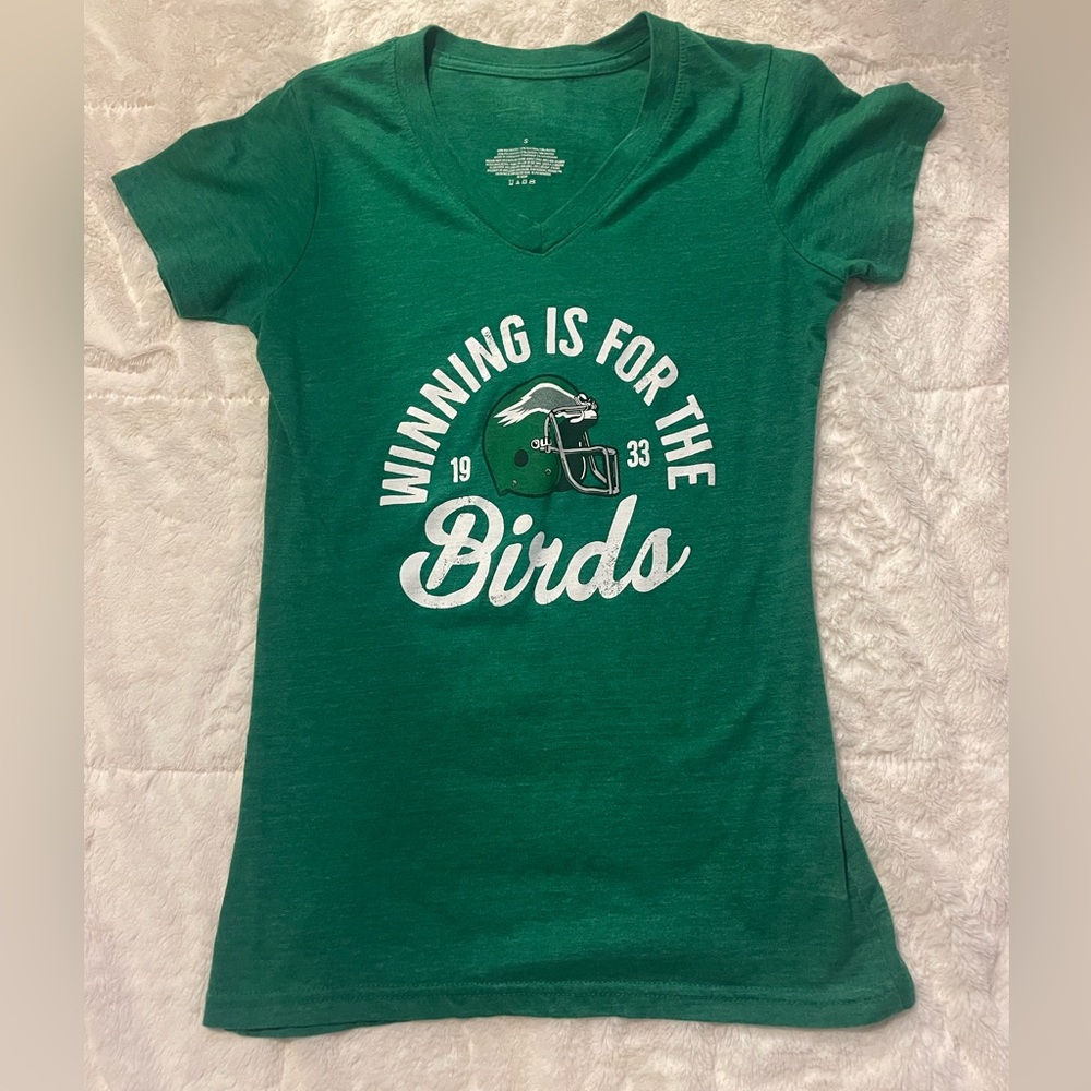 Eagles V-neck tee
